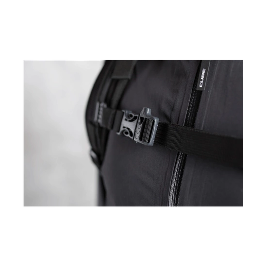 Plecak rowerowy Cube Edge Trail red 16L