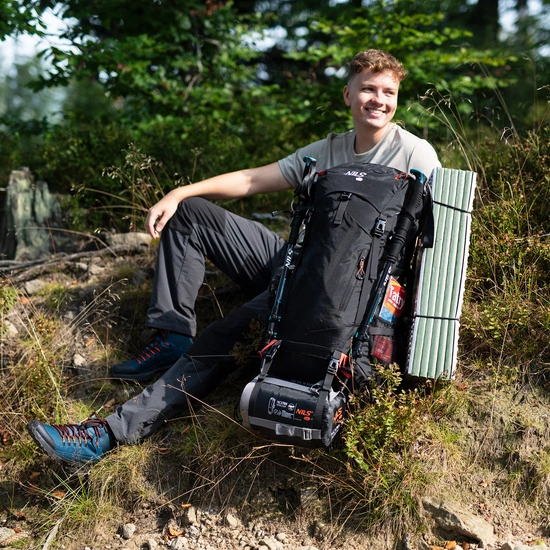 Plecak turystyczny NILS CAMP NC1992 black nordkapp 65L