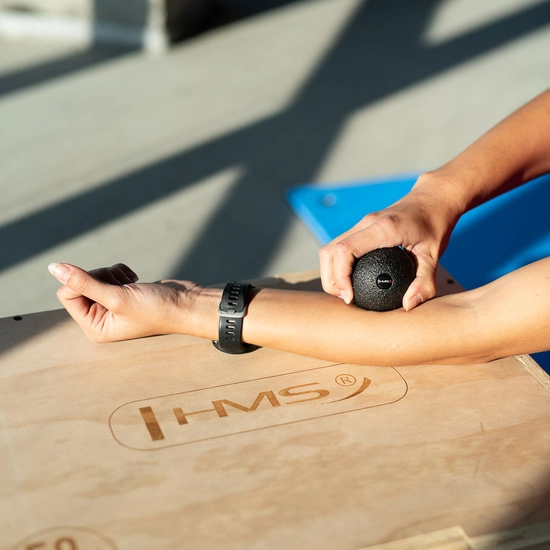 Piłka do masażu HMS BLM01 6 cm