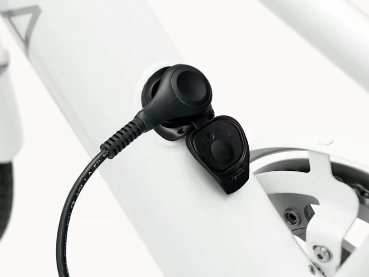 Rower elektryczny miejski Electra Loft Go! 7D EQ 250Wh 2025 stardust