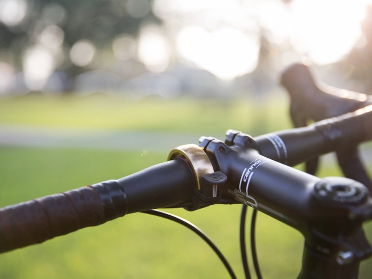 Dzwonek rowerowy Kong Oi duży srebrny