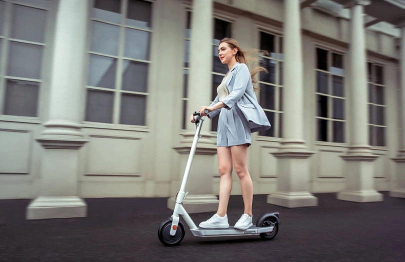 Hulajnoga elektryczna OKAI ES20 Neon 500W 25km/h