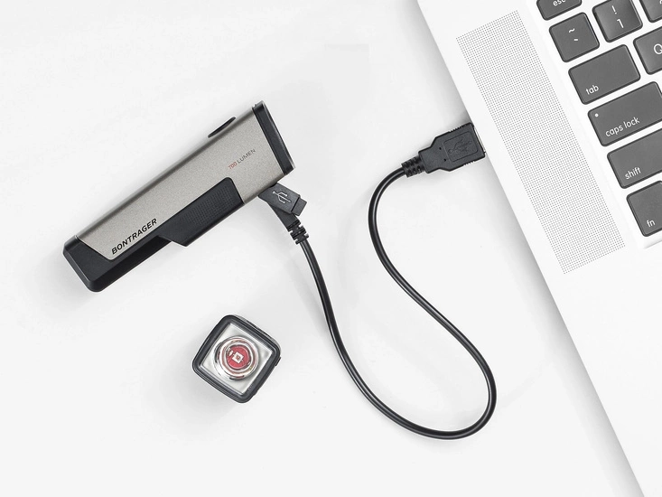 Zestaw lampek rowerowych Bontrager Ion Comp R Flare R City