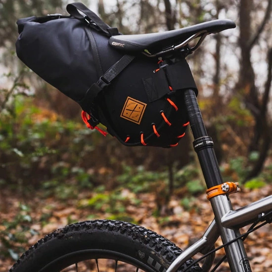 Torba rowerowa podsiodłowa Restrap Saddle Bag 8L