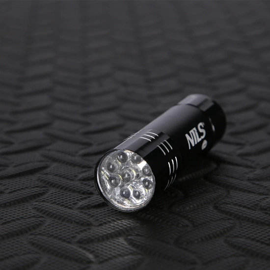 Latarka LED NILS CAMP NC0001 300 lm