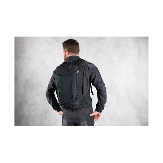 Plecak rowerowy Cube Edge Trail red 16L