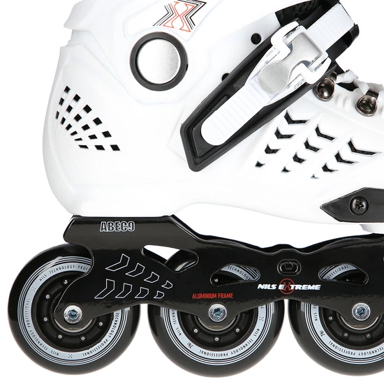 Rolki slalomowe NILS EXTREME NA20001 biały / czarny