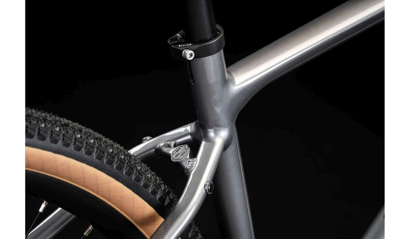 Rower gravel Kross Esker 5.0 2025 szary