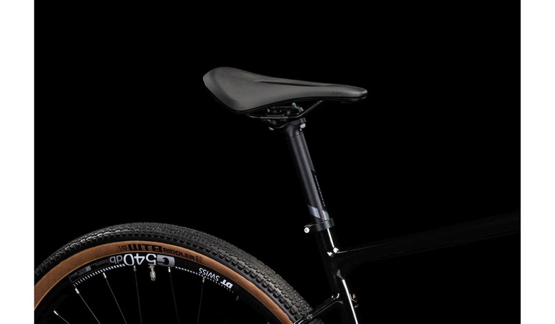 Rower gravel Kross Esker 6.0 2025 czarny