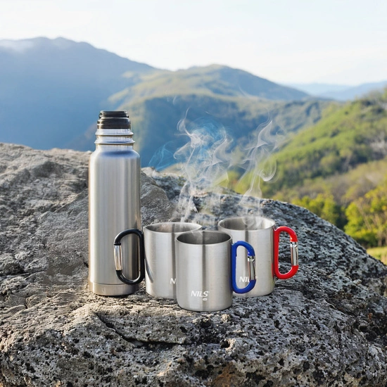 Kubek kempingowy z karabińczykiem NILS CAMP NC17110 300 ml niebieski