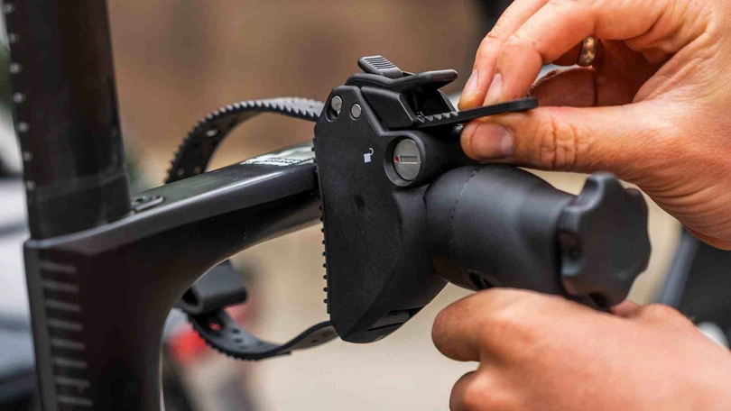 Bagażnik samochodowy SPINDER TX2 LED na 2 rowery