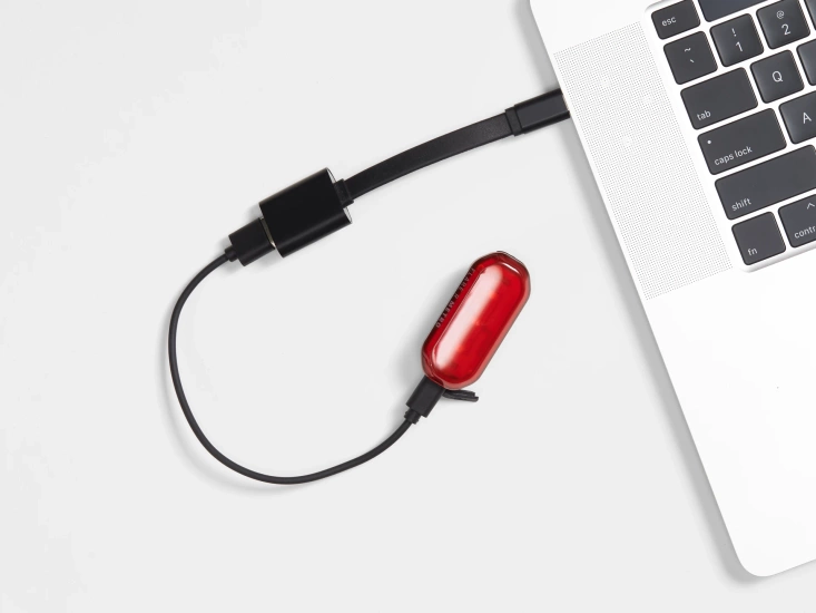 Lampka rowerowa tylna Trek Flare R Metro 20 lm