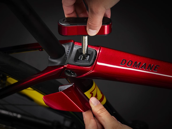 Rower szosowy Trek Domane SLR 7 Gen 4 2023 red smoke