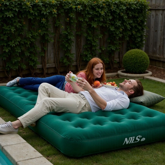 Materac turystyczny dmuchany NILS CAMP NC2802 191 x 137 x 22 mm zielony