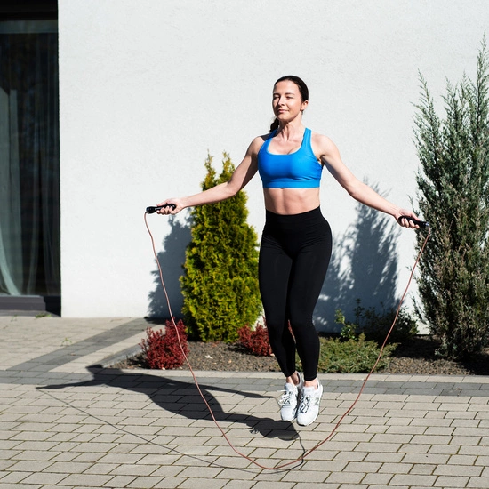 Skakanka skóra HMS SK43 czarna