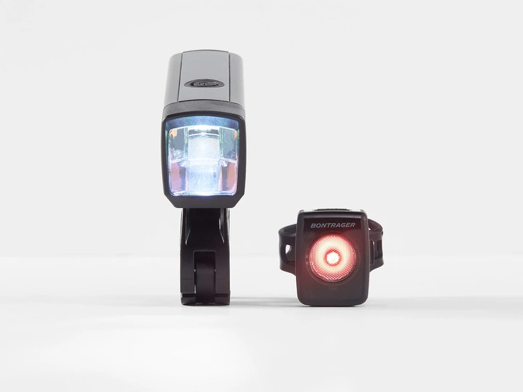 Zestaw lampek rowerowych Trek Commuter Pro RT Flare RT 1000 lm 90 lm