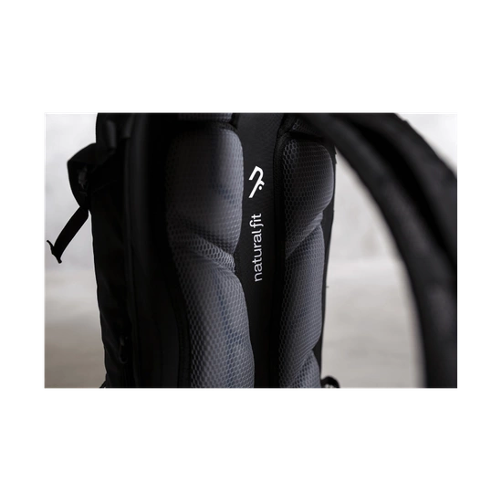 Plecak rowerowy Cube Edge Trail black 16L