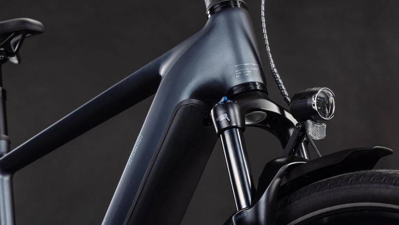 Rower elektryczny trekkingowy Cube Kathmandu Hybrid One 800 2026 grey