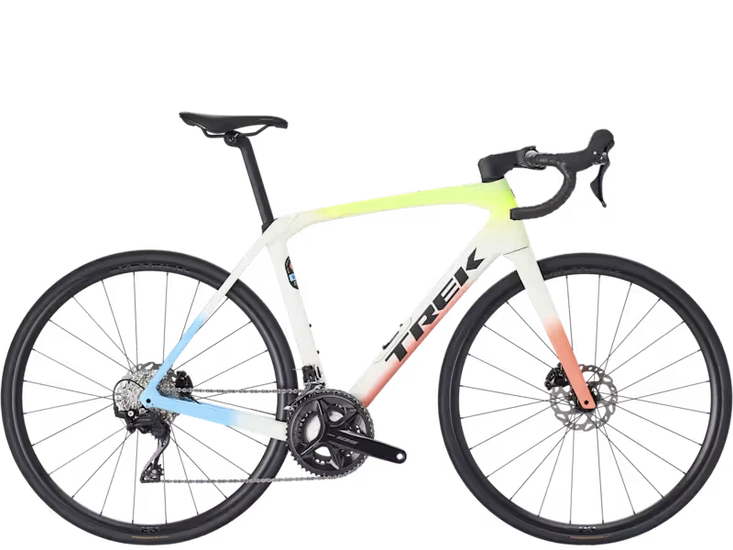 Rower szosowy Trek Domane SL 5 Gen 4 2026 era white / coral fade