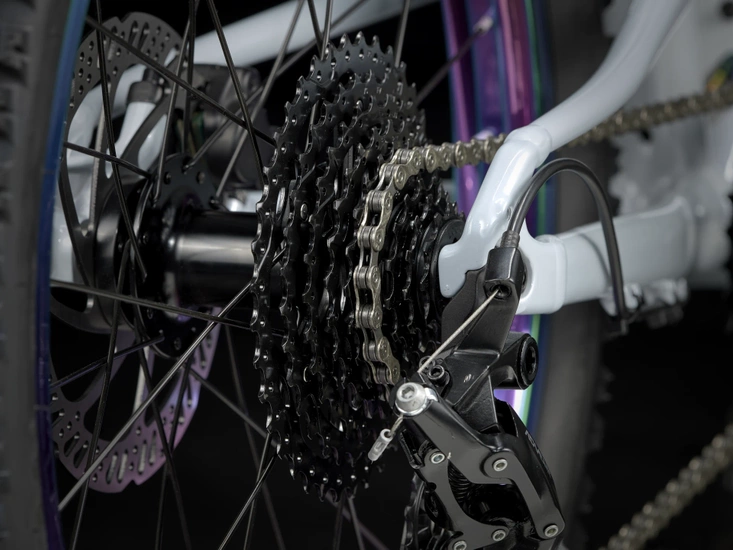 Rower dziecięcy Trek Wahoo 20 Trail 20" 2025 plasma grey pearl