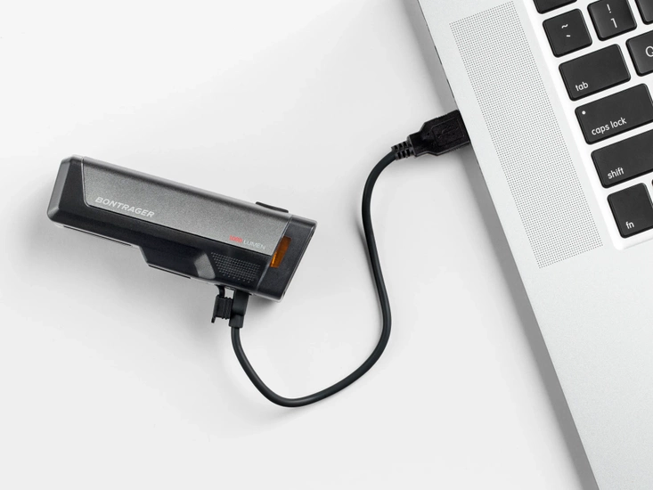 Lampka rowerowa przednia Bontrager Ion Elite R 1000 L 1000 lm