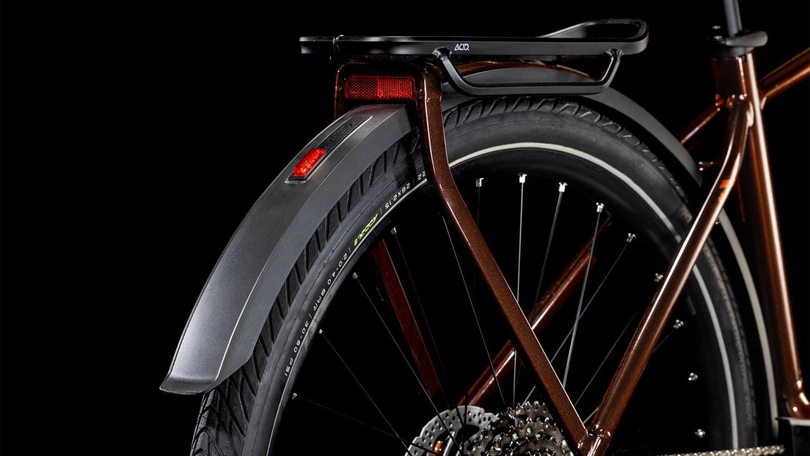 Rower elektryczny trekkingowy Cube Touring Hybrid Pro 625Wh 2025 cinnamon