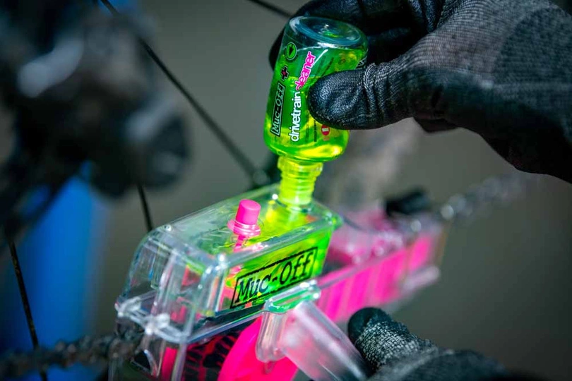 Urządzenie do mycia łańcucha Muc-Off X3 Chain Cleaning Device Kit